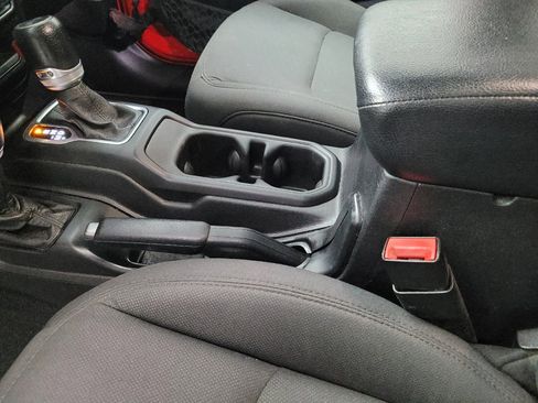 Used 2020 Jeep Wrangler Unlimited Sport S AWD/4WD image 26
