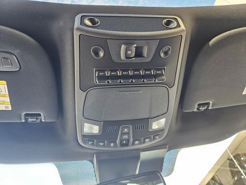 Used 2022 Ford F350 Platinum image 34