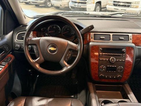 Used 2010 Chevrolet Silverado 1500 LTZ w/ Convenience Package AWD/4WD image 20