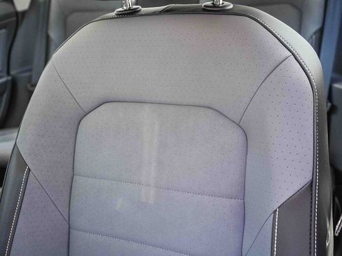 New 2026 Volkswagen Jetta SE FWD image 26