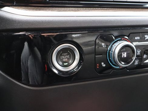 Used 2023 GMC Sierra 1500 Elevation image 11