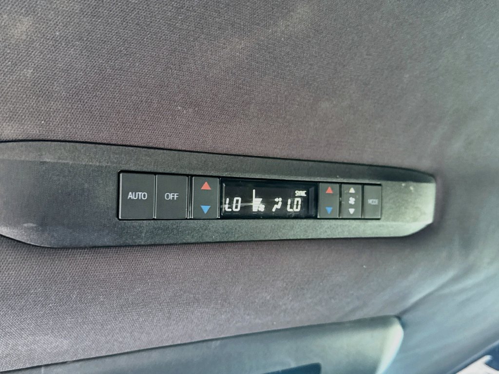 Used 2026 Toyota Sienna XSE FWD image 28