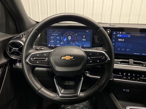 Certified 2025 Chevrolet Equinox LT image 13