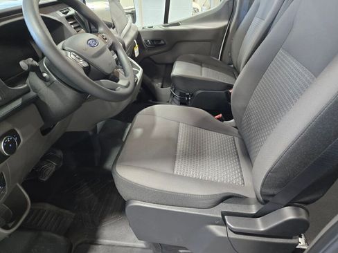 New 2026 Ford Transit 250 148 Medium Roof image 18