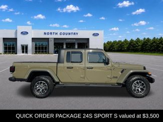 Used 2025 Jeep Gladiator Sport AWD/4WD video 1