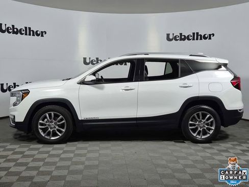 Used 2024 GMC Terrain SLT AWD/4WD image 4