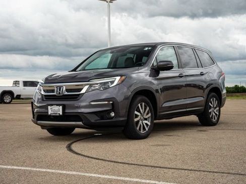 Used 2020 Honda Pilot EX image 3