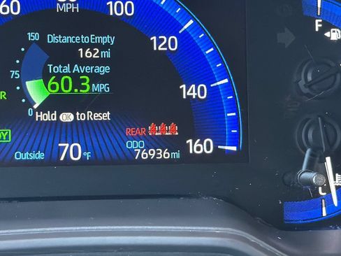 Certified 2022 Toyota Corolla LE FWD image 31