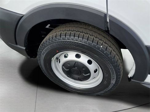 New 2025 Ford Transit 250 148 Medium Roof image 12