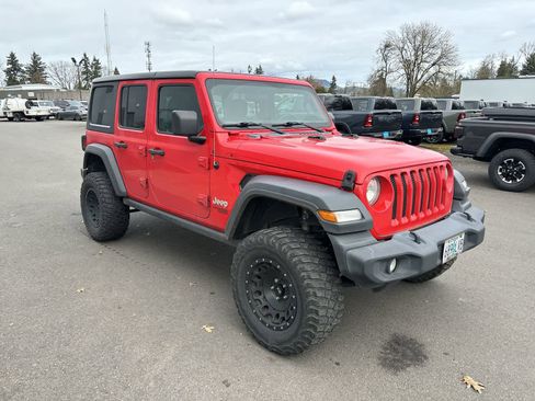 Used 2018 Jeep Wrangler Unlimited Sport image 6