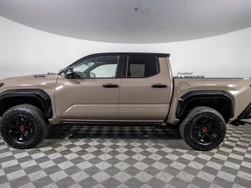 Used 2025 Toyota Tacoma TRD Pro image 9
