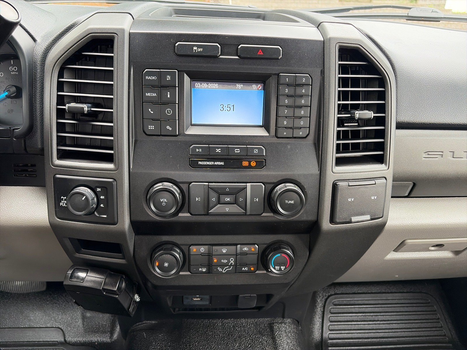 Used 2021 Ford F350 XL w/ Power Equipment Group AWD/4WD image 17