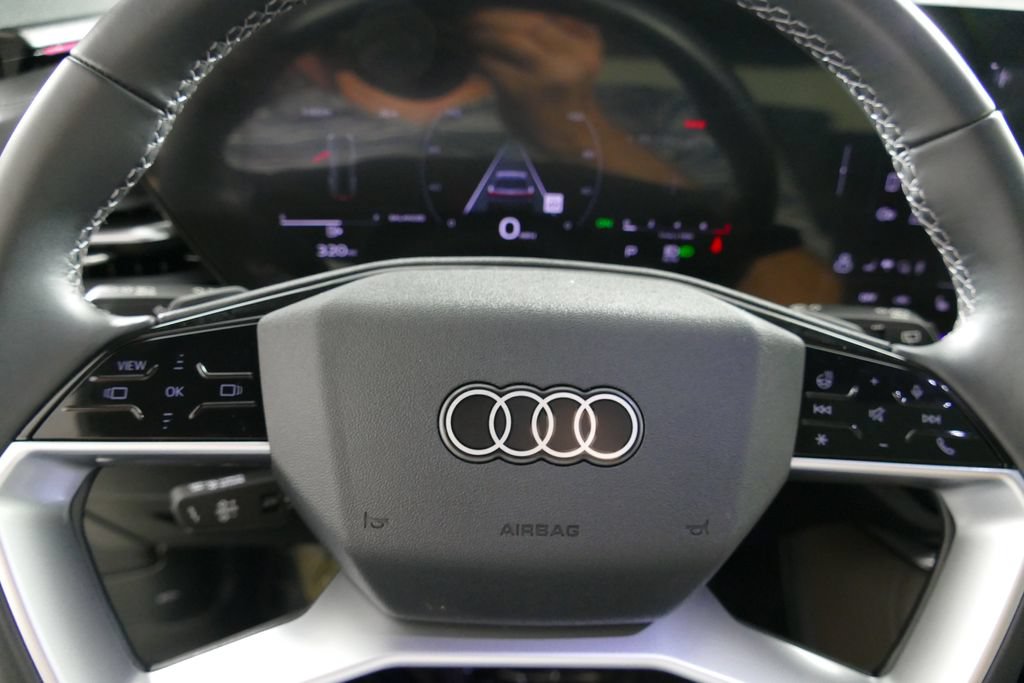 Certified 2025 Audi Q5 Premium w/ Convenience Package AWD/4WD image 15