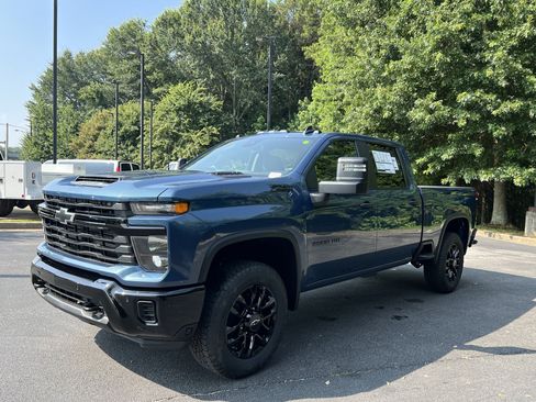 New 2026 Chevrolet Silverado 2500 Custom w/ Custom Value Package AWD/4WD image 5