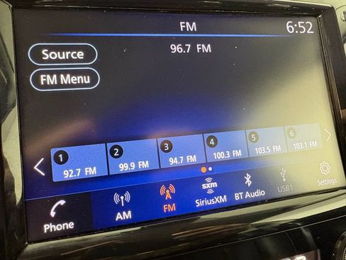 Used 2023 Nissan Murano SV image 27