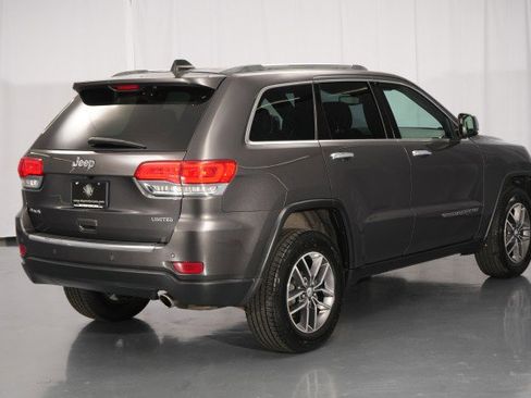 Used 2018 Jeep Grand Cherokee Limited AWD/4WD image 10