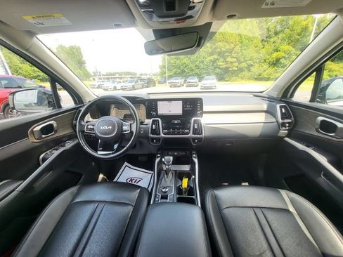 Certified 2023 Kia Sorento X-Line EX AWD/4WD image 15