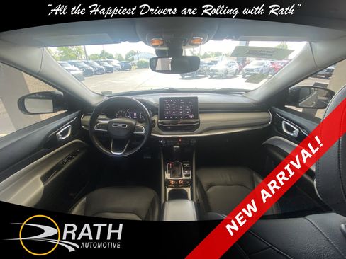 Used 2022 Jeep Compass Limited AWD/4WD image 15