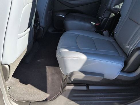 Used 2021 Buick Enclave Premium w/ Sun and Sites Package image 24