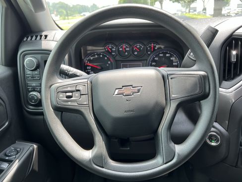 Used 2025 Chevrolet Silverado 1500 Custom Trail Boss AWD/4WD image 18