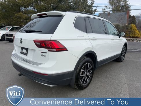 Used 2021 Volkswagen Tiguan SE w/ Panoramic Sunroof Package image 8