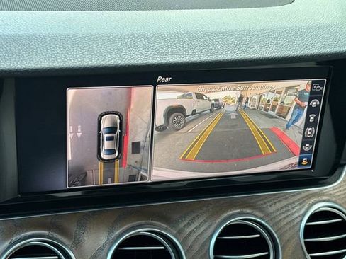 Used 2019 Mercedes-Benz E 300 image 18