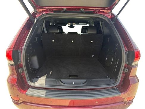 Used 2022 Jeep Grand Cherokee Laredo X RWD image 18