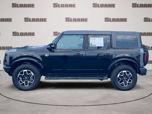 Used 2023 Ford Bronco Outer Banks AWD/4WD image 2