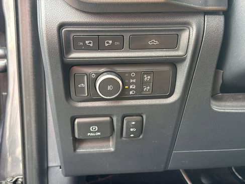 Used 2021 Ford F150 Platinum w/ FX4 Off-Road Package image 16