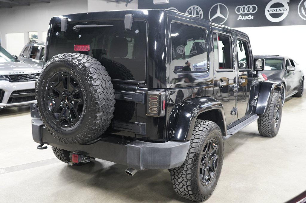 Used 2015 Jeep Wrangler Unlimited Sahara w/ Dual Top Group AWD/4WD image 5