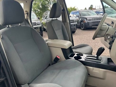 Used 2008 Ford Escape XLS FWD image 13
