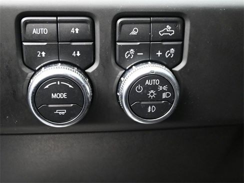 Used 2024 GMC Sierra 1500 AT4 w/ AT4 Preferred Package image 15