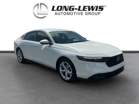 Used 2023 Honda Accord LX image 10
