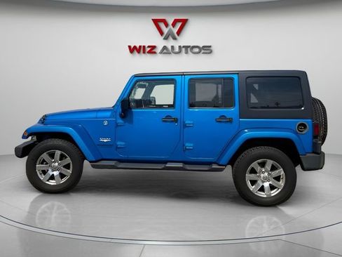 Used 2015 Jeep Wrangler Unlimited Sahara w/ Dual Top Group image 8