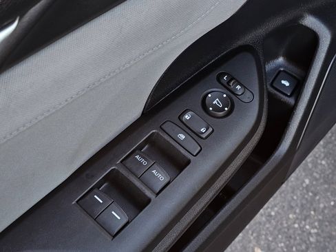 Used 2018 Honda Civic EX image 27