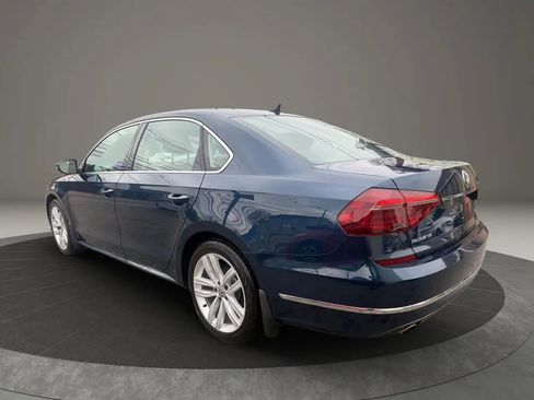 Used 2018 Volkswagen Passat 2.0T SE image 7