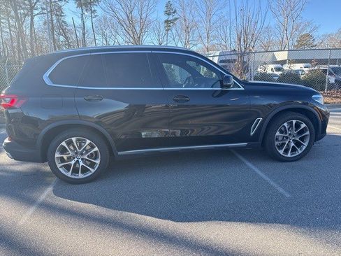 Certified 2022 BMW X5 xDrive40i w/ Premium Package image 11