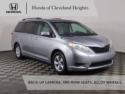Used 2011 Toyota Sienna LE w/ Towing Pkg