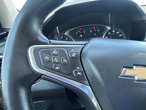Used 2024 Chevrolet Equinox LT FWD image 25