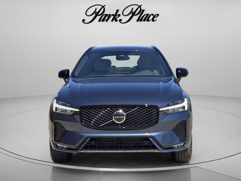 Used 2026 Volvo XC60 B5 Plus w/ Protection Package Premier AWD/4WD image 9