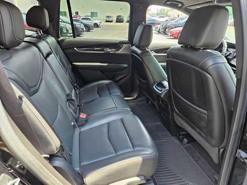 Used 2020 Cadillac XT6 Premium Luxury FWD image 19