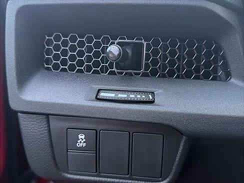 Used 2025 Honda CR-V EX image 18