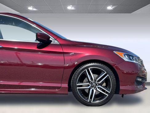 Used 2016 Honda Accord Sport image 24