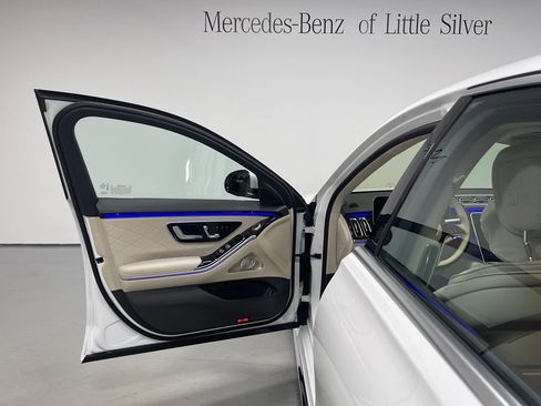 Used 2024 Mercedes-Benz S 580 4MATIC Sedan image 17
