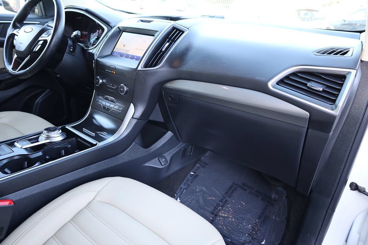Used 2020 Ford Edge SEL w/ Convenience Package FWD image 18