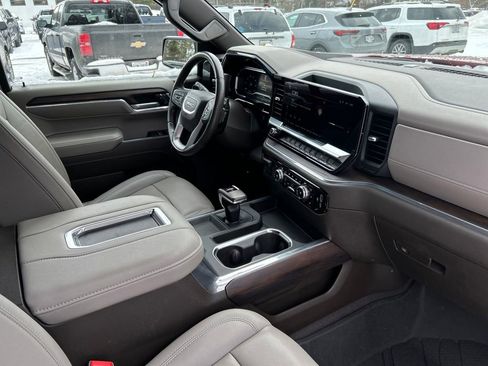 Used 2022 GMC Sierra 1500 SLT w/ SLT Convenience Package image 15