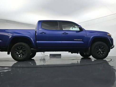 Used 2022 Toyota Tacoma SR5 AWD/4WD image 24