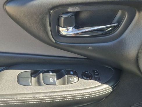 Used 2019 Nissan Murano SV AWD/4WD image 8