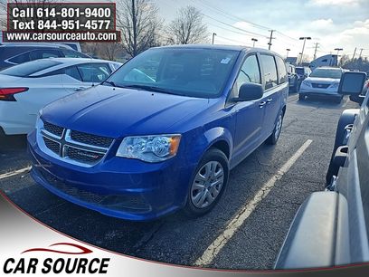 Used 2018 Dodge Grand Caravan SE w/ UConnect Hands-Free Group