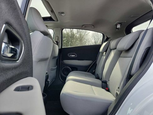 Certified 2022 Honda HR-V EX image 10